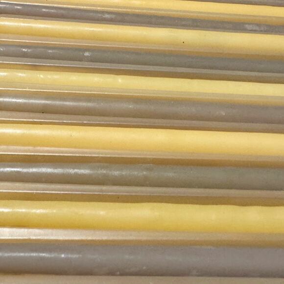 Vintage Colonial Candle Co. Flower Tapers Boxed Set of 12, Cream & Taupe - Picture 3 of 6